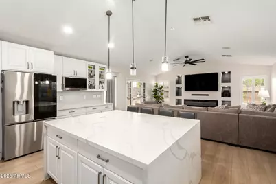 8352 W San Juan Avenue, Glendale, AZ 85305 - Photo 14