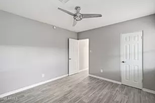 1046 E Clarendon Ave, Phoenix, AZ 85014 - Photo 14