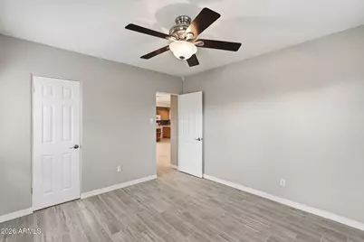 1046 E Clarendon Avenue, Phoenix, AZ 85014 - Photo 12