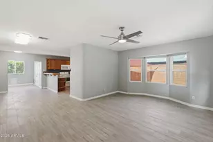 1046 E Clarendon Ave, Phoenix, AZ 85014 - Photo 2
