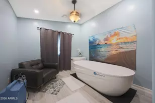 2725 E Mine Creek Rd, Phoenix, AZ 85024 - Photo 22