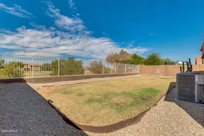 42376 W Chisholm Drive, Maricopa, AZ 85138 - Photo 12