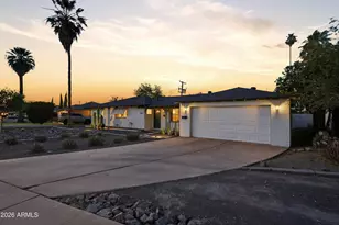 1466 E 2nd St, Mesa, AZ 85203 - Photo 2