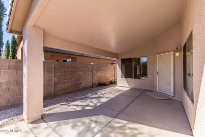 15847 W Saguaro Lane, Surprise, AZ 85374 - Photo 14