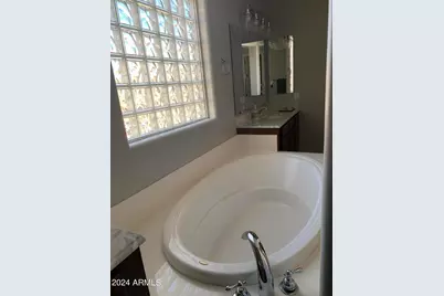 2219 E Wisteria Drive, Chandler, AZ 85286 - Photo 32