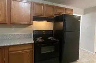 7331 W Sells Dr, Phoenix, AZ 85033 - Photo 6