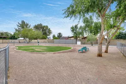 822 W Malibu Drive, Tempe, AZ 85282 - Photo 40