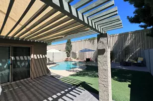 924 E Escuda Dr, Phoenix, AZ 85024 - Photo 2