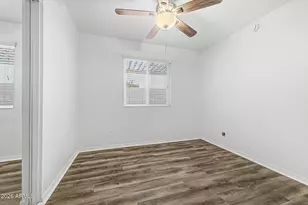 924 E Escuda Dr, Phoenix, AZ 85024 - Photo 20