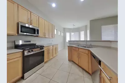 7251 W Paradise Lane, Peoria, AZ 85382 - Photo 6