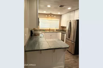 7509 E Rancho Vista Drive, Scottsdale, AZ 85251 - Photo 2