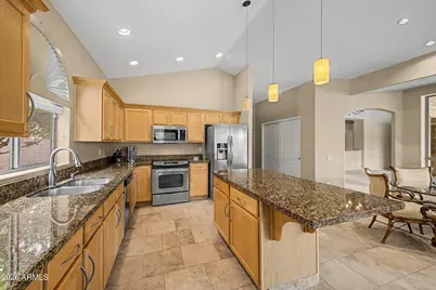 5930 E Danbury Road, Scottsdale, AZ 85254 - Photo 8