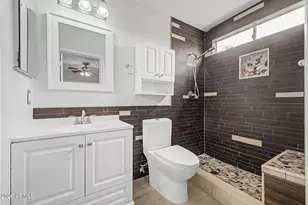 906 E Escuda Dr, Phoenix, AZ 85024 - Photo 4