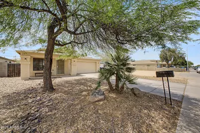 2743 E Tamarisk Avenue, Phoenix, AZ 85040 - Photo 2