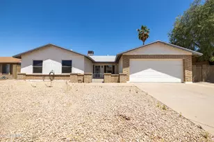 2418 W Brooks St, Chandler, AZ 85224 - Photo 2