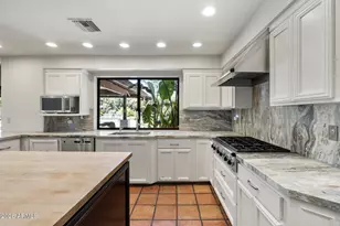 6339 N 48th Pl, Paradise Valley, AZ 85253 - Photo 24