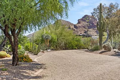 6339 N 48th Place, Paradise Valley, AZ 85253 - Photo 4
