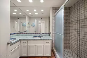 6339 N 48th Pl, Paradise Valley, AZ 85253 - Photo 32