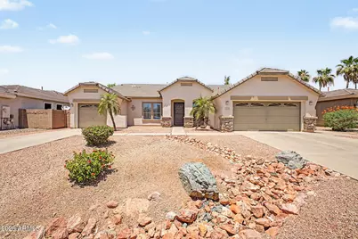 3076 E Juanita Avenue, Gilbert, AZ 85234 - Photo 2