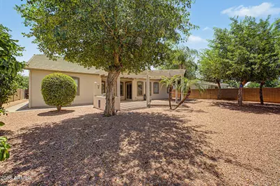 3076 E Juanita Avenue, Gilbert, AZ 85234 - Photo 8