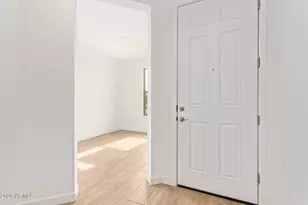 5404 W Royal Palm Rd, Glendale, AZ 85302 - Photo 12
