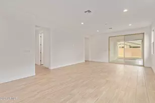 5404 W Royal Palm Rd, Glendale, AZ 85302 - Photo 10