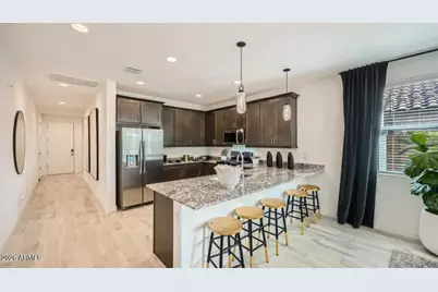 17359 W Gray Fox Trail, Surprise, AZ 85387 - Photo 4