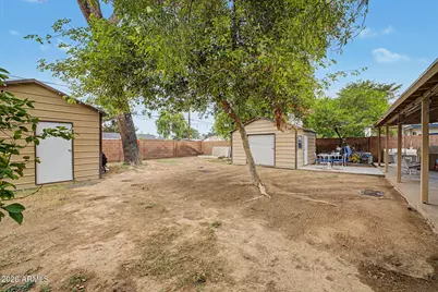 2410 N 39th Place, Phoenix, AZ 85008 - Photo 26