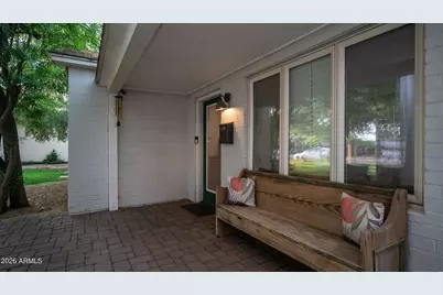 3244 E Weldon Avenue, Phoenix, AZ 85018 - Photo 10