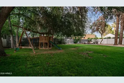3244 E Weldon Avenue, Phoenix, AZ 85018 - Photo 22