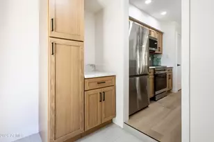 6542 N 7th Ave, Phoenix, AZ 85013 - Photo 20
