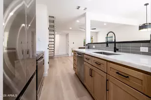 6542 N 7th Ave, Phoenix, AZ 85013 - Photo 14
