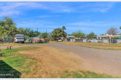 2225 W Morten Avenue #3, Phoenix, AZ 85021 - Photo 6
