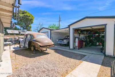 2225 W Morten Avenue #3, Phoenix, AZ 85021 - Photo 12