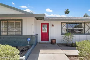 317 E Griswold Rd, Phoenix, AZ 85020 - Photo 8