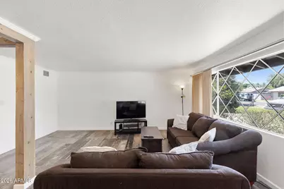 317 E Griswold Road, Phoenix, AZ 85020 - Photo 12