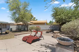 317 E Griswold Rd, Phoenix, AZ 85020 - Photo 48