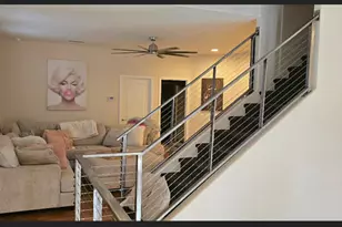 3441 E Avalon Dr, Phoenix, AZ 85018 - Photo 10