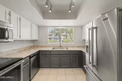 6885 E Cochise Road #Apt 142, Paradise Valley, AZ 85253 - Photo 4