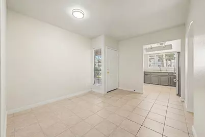 6885 E Cochise Road #Apt 142, Paradise Valley, AZ 85253 - Photo 12