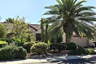 15576 W Coral Pointe Dr, Surprise, AZ 85374 - Photo 2
