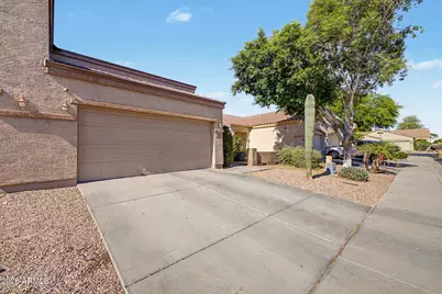8774 W Aster Drive, Peoria, AZ 85381 - Photo 4