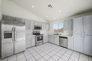4138 W Charter Oak Rd, Phoenix, AZ 85029 - Photo 12