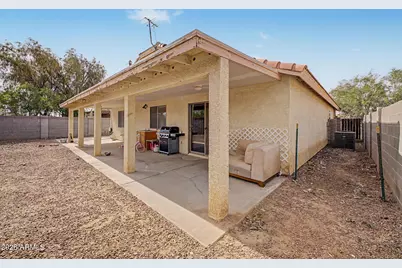 9051 W Raven Drive, Arizona City, AZ 85123 - Photo 18