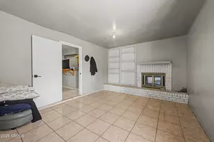 8926 N 55th Ave, Glendale, AZ 85302 - Photo 10