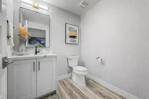 7300 E Earll Dr, Scottsdale, AZ 85251 - Photo 26