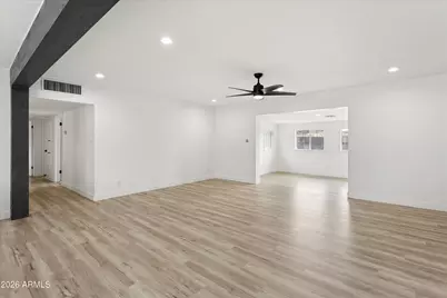 7201 N 16th Drive, Phoenix, AZ 85021 - Photo 10