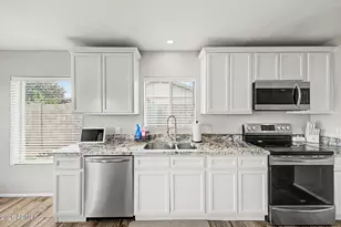 3907 E Windrose Dr, Phoenix, AZ 85032 - Photo 16