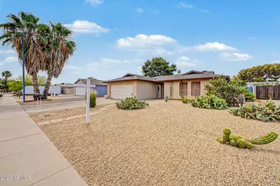3907 E Windrose Drive, Phoenix, AZ 85032 - Photo 4