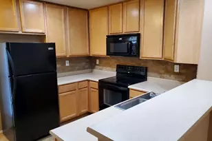 7801 N 44th Dr, Glendale, AZ 85301 - Photo 1